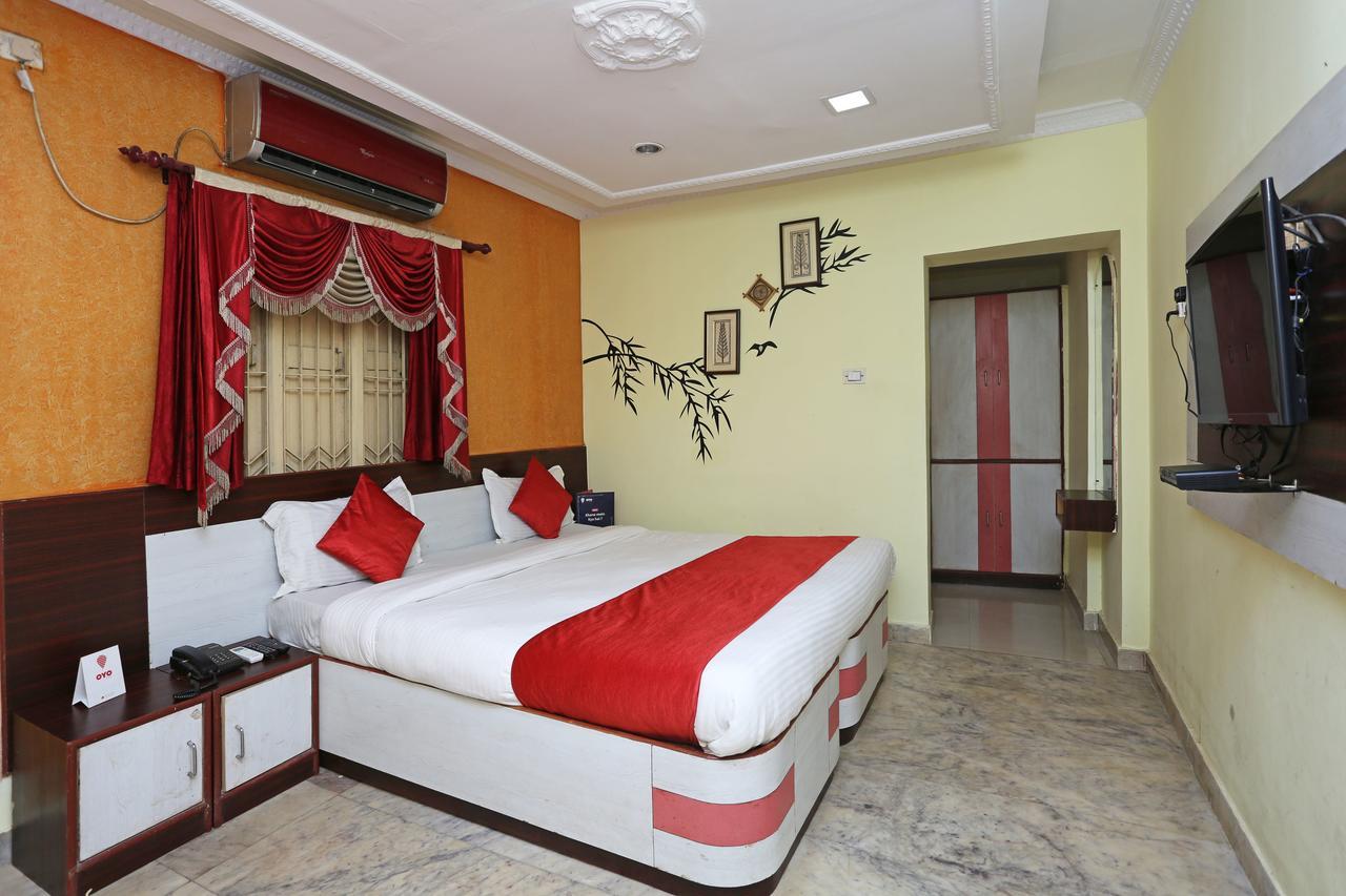 Отель Oyo 4526 Jaydev Vihar Бхубанешвара Экстерьер фото