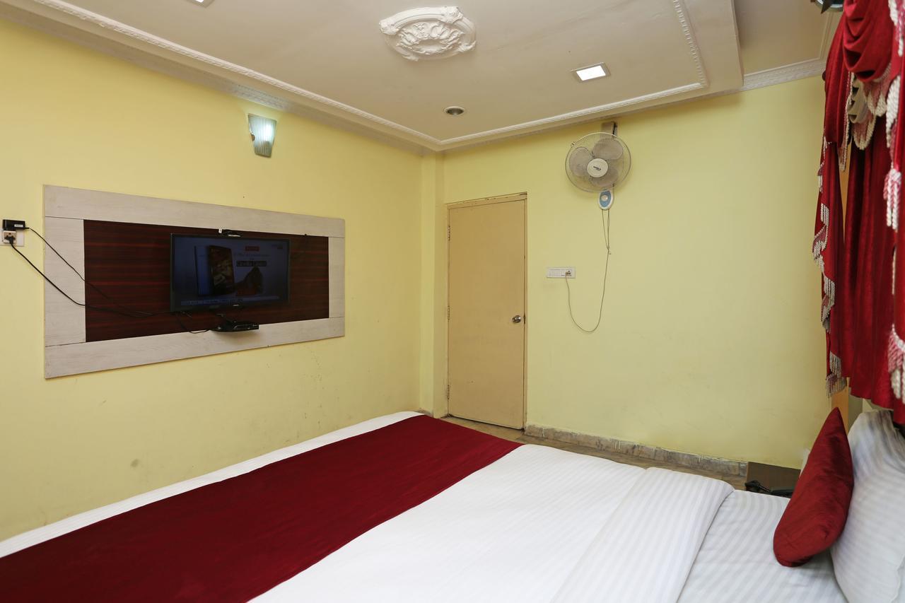 Отель Oyo 4526 Jaydev Vihar Бхубанешвара Экстерьер фото